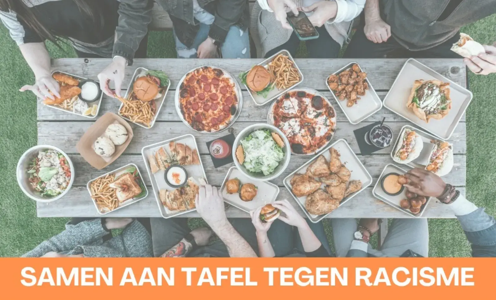 samen aan tafel